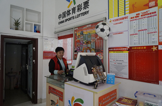 卡佩罗表示：“当时我已经在想和他一起在罗马共事了，但莫吉非常警觉地介入把他签走了。